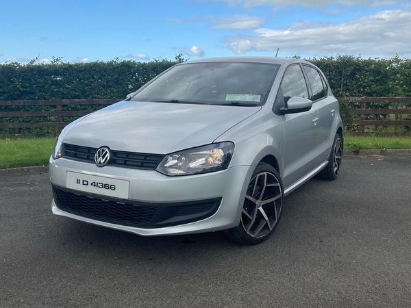 Volkswagen Polo Hatchback, Petrol, 2011, Silver