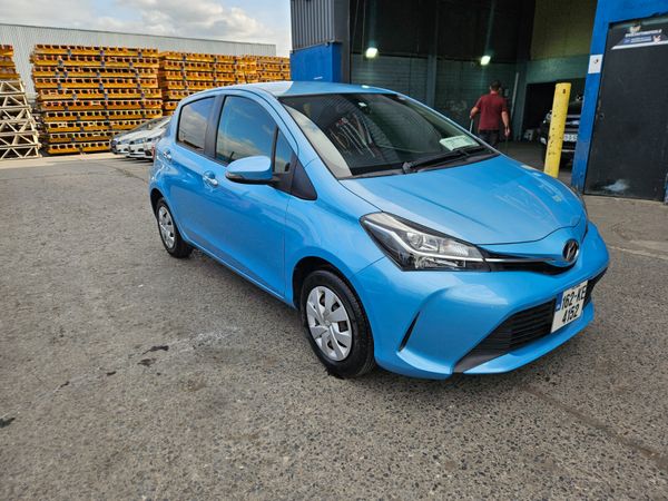 Toyota Vitz Hatchback, Petrol, 2016, Blue