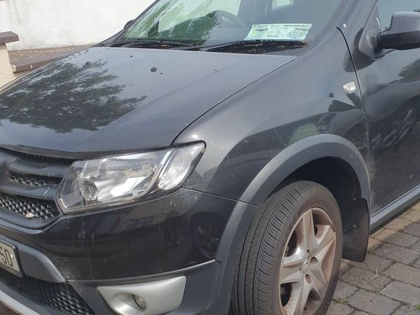 Dacia Sandero Stepway Hatchback, Diesel, 2013, Black