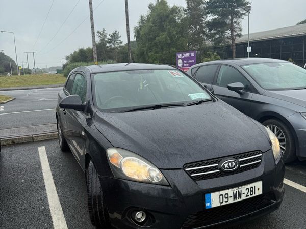 Kia Ceed Hatchback, Diesel, 2009, Black
