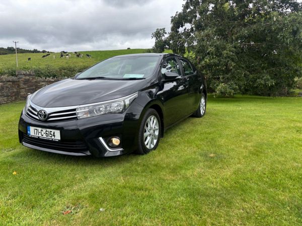 Toyota Corolla Saloon, Diesel, 2017, Black