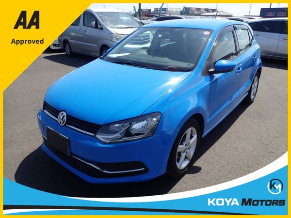 Volkswagen Polo Hatchback, Petrol, 2014, Blue