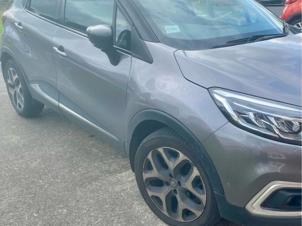 Renault Captur Hatchback, Diesel, 2018, Grey