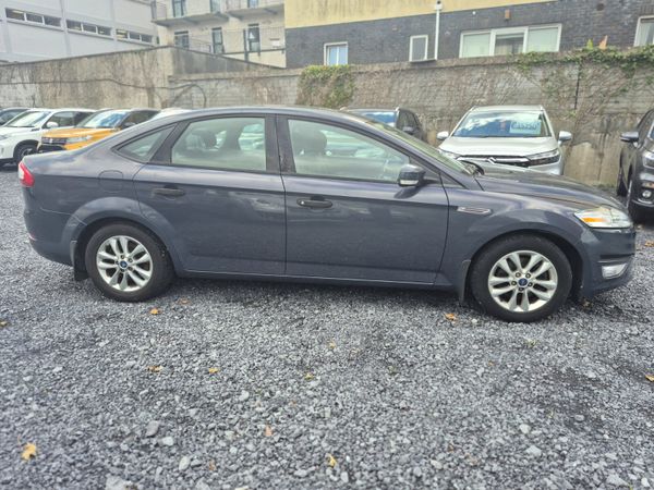 Ford Mondeo Saloon, Diesel, 2012, Blue