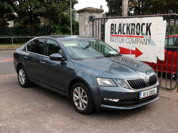 Skoda Octavia Saloon, Diesel, 2018, Grey