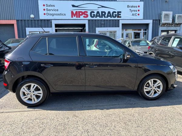 Skoda Fabia Hatchback, Petrol, 2021, Black