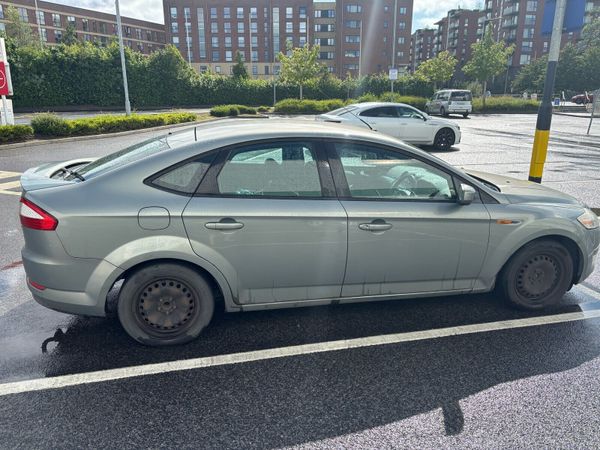 Ford Mondeo Hatchback, Diesel, 2009, Grey