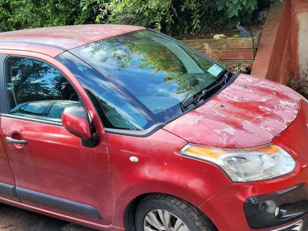 Citroen C3 Hatchback, Diesel, 2010, Red