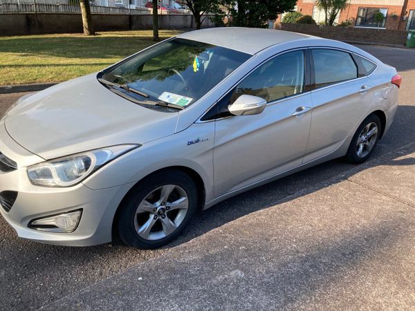 Hyundai i40 Saloon, Diesel, 2013, Silver