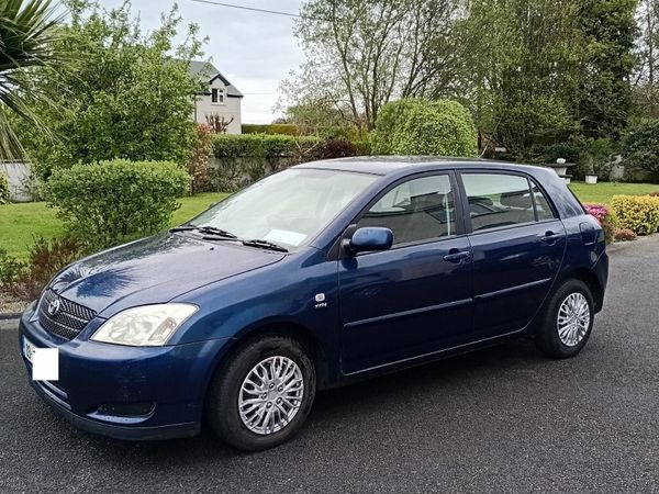 Toyota Corolla Hatchback, Petrol, 2003, Blue