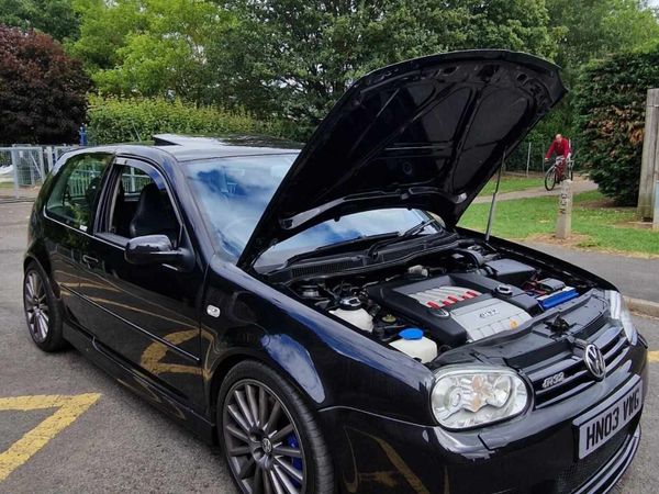Volkswagen Golf Hatchback, Petrol, 2003, Black