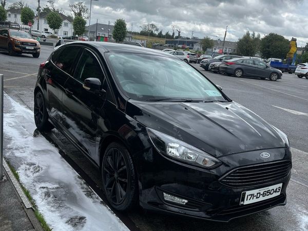 Ford Focus Hatchback, Diesel, 2017, Black