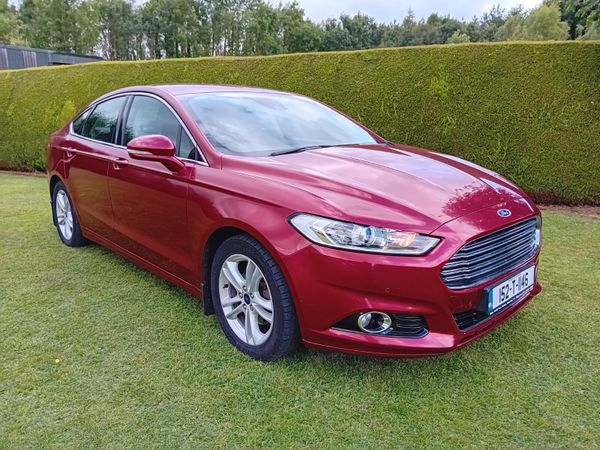Ford Mondeo Hatchback, Diesel, 2015, Red