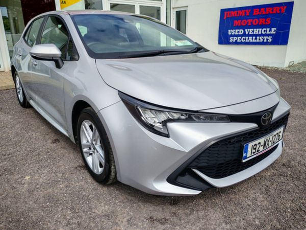 Toyota Corolla Hatchback, Petrol, 2019, Silver
