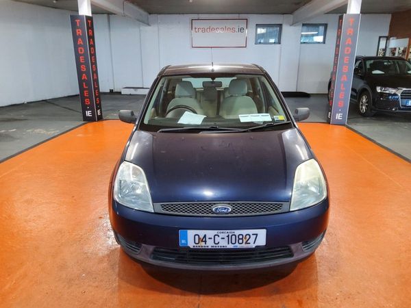 Ford Fiesta Hatchback, Petrol, 2004, Blue