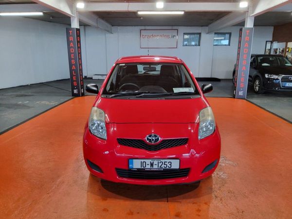 Toyota Yaris Hatchback, Petrol, 2010, Red