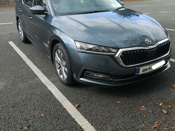 Skoda Octavia Hatchback, Diesel, 2021, Grey