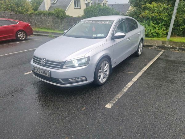 Volkswagen Passat Saloon, Diesel, 2012, Silver