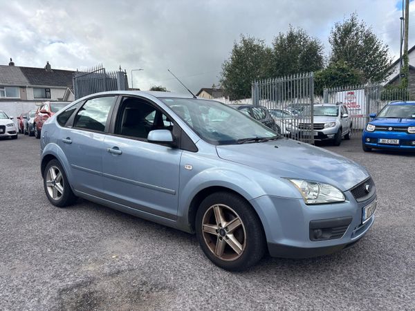 Ford Focus Hatchback, Petrol, 2007, Blue