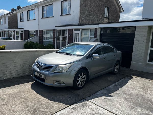 Toyota Avensis Saloon, Diesel, 2011, Grey