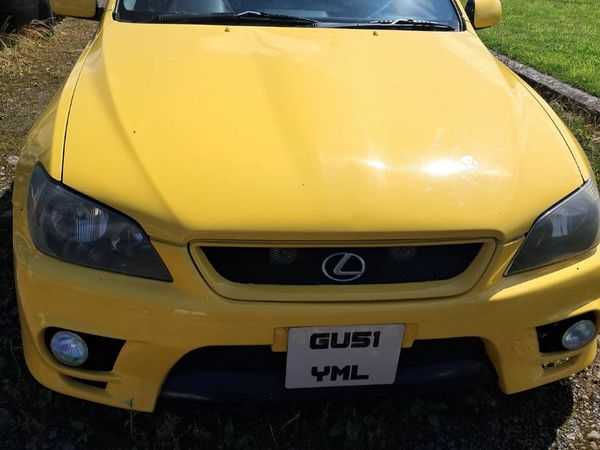 Lexus IS Saloon, Petrol, 2001, Silver