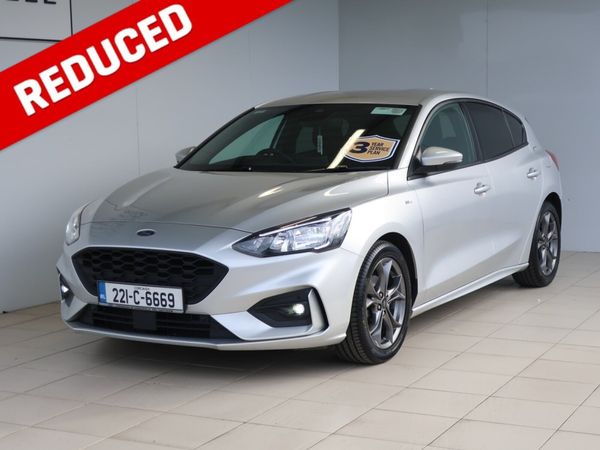 Ford Focus Hatchback, Petrol Hybrid, 2022, Grey