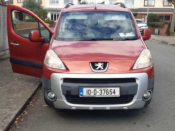 Peugeot Partner Tepee MPV, Diesel, 2010, Red