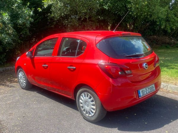 Opel Corsa Hatchback, Petrol, 2015, Red