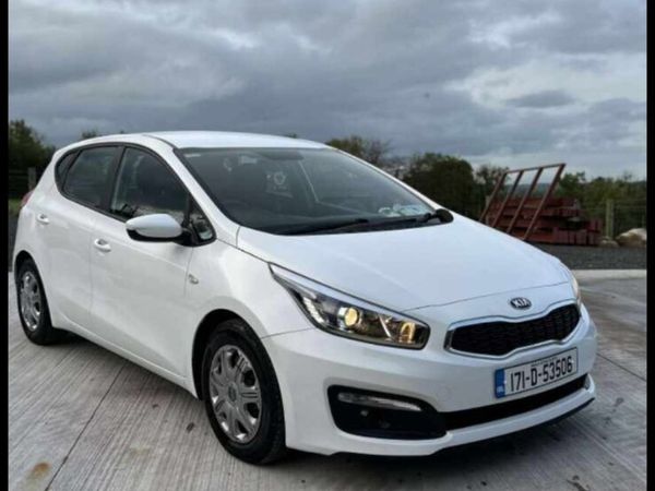 Kia Ceed Hatchback, Diesel, 2017, White