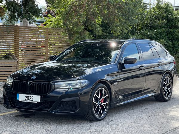 BMW 5-Series Estate, Petrol Plug-in Hybrid, 2022, Black