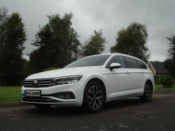 Volkswagen Passat Estate, Diesel, 2022, White