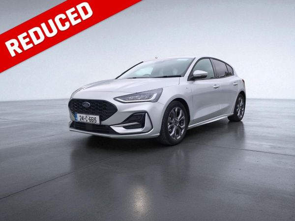 Ford Focus Hatchback, Petrol, 2024, Grey