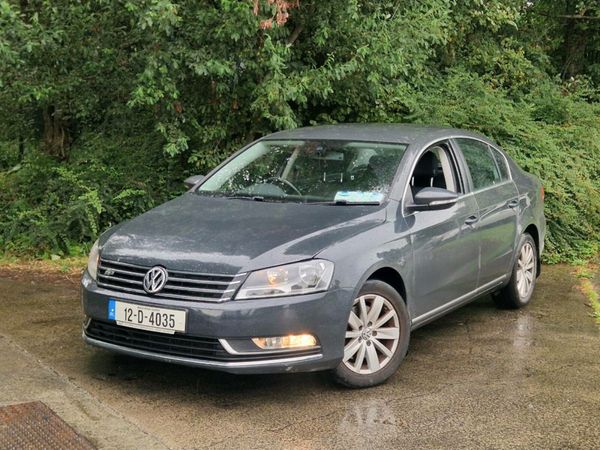 Volkswagen Passat Saloon, Diesel, 2012, Grey