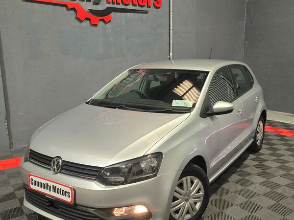 Volkswagen Polo Hatchback, Petrol, 2014, Silver