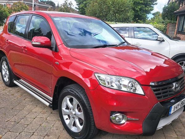 Toyota RAV4 SUV, Diesel, 2011, Red