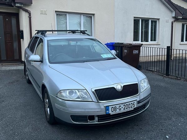 Skoda Octavia Estate, Diesel, 2008, Silver