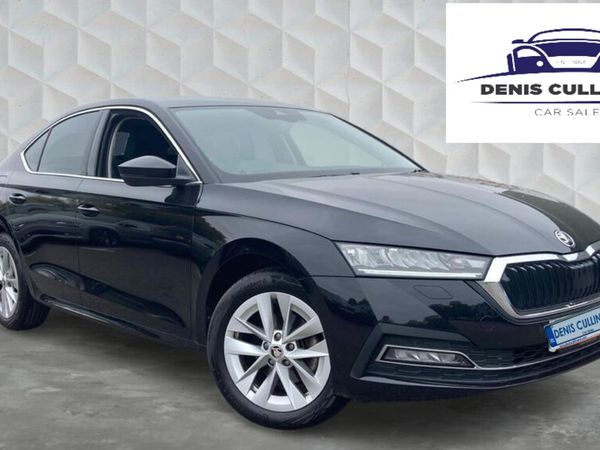 Skoda Octavia Saloon, Diesel, 2022, Black
