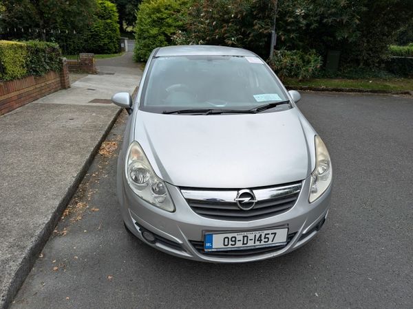 Opel Corsa Hatchback, Petrol, 2009, Silver
