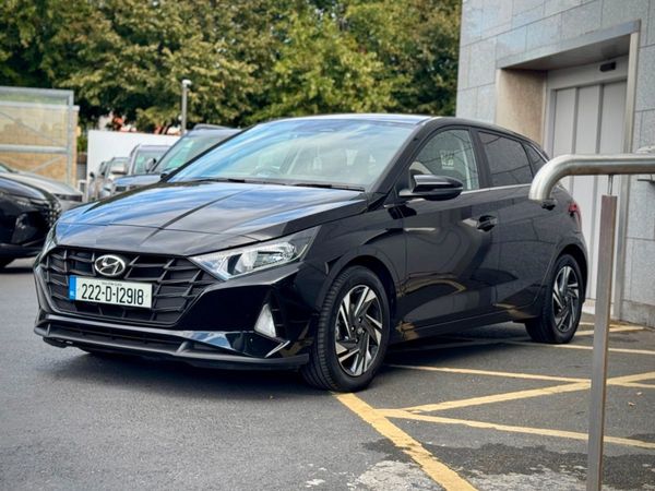 Hyundai i20 Hatchback, Petrol, 2022, Black