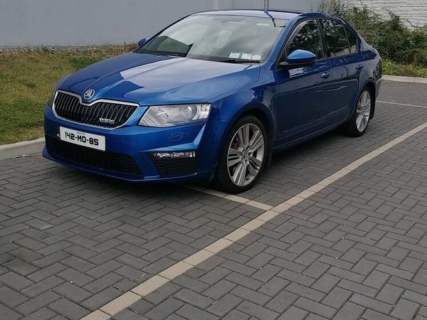 Skoda Octavia Saloon, Diesel, 2014, Blue
