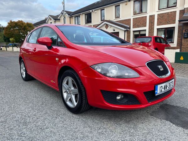 SEAT Leon Hatchback, Petrol, 2012, Red