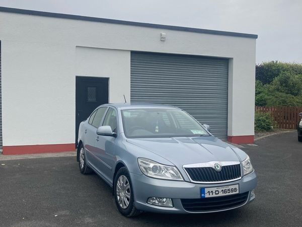 Skoda Octavia Saloon, Diesel, 2011, Blue