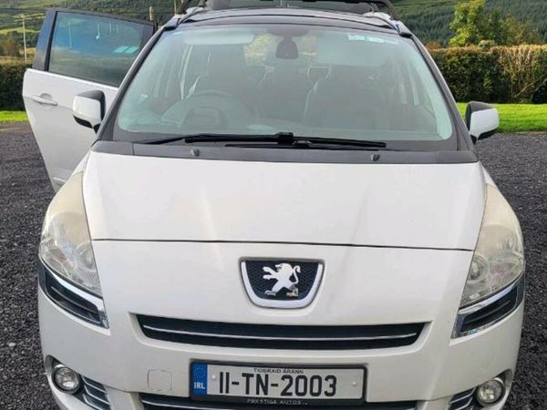 Peugeot 5008 MPV, Diesel, 2011, White