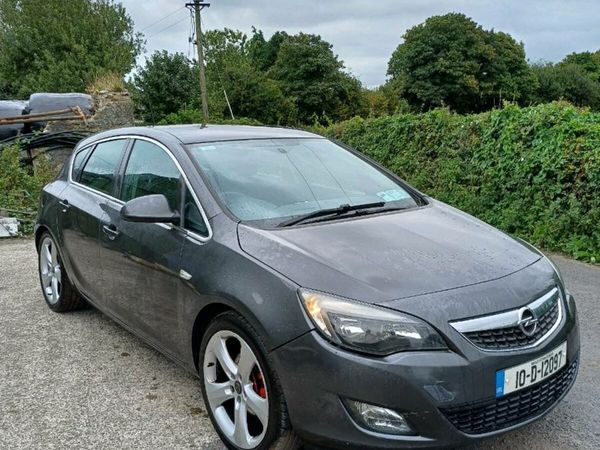 Opel Astra Hatchback, Diesel, 2010, Grey