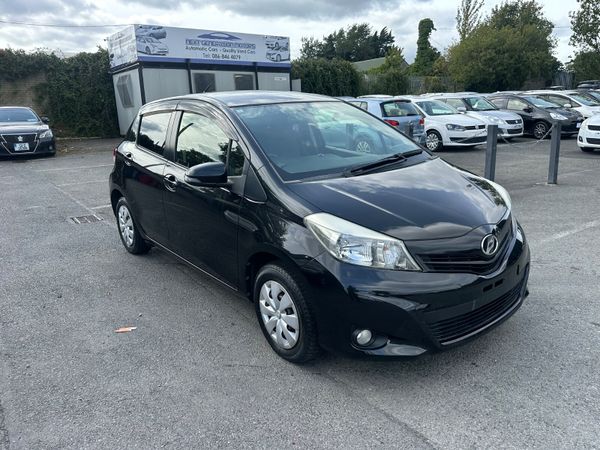 Toyota Vitz Hatchback, Petrol, 2013, Black