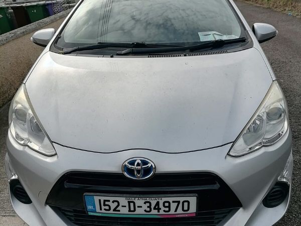 Toyota Aqua Hatchback, Petrol Hybrid, 2015, Silver