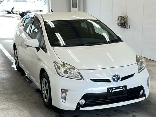 Toyota Prius Hatchback, Petrol Hybrid, 2011, White
