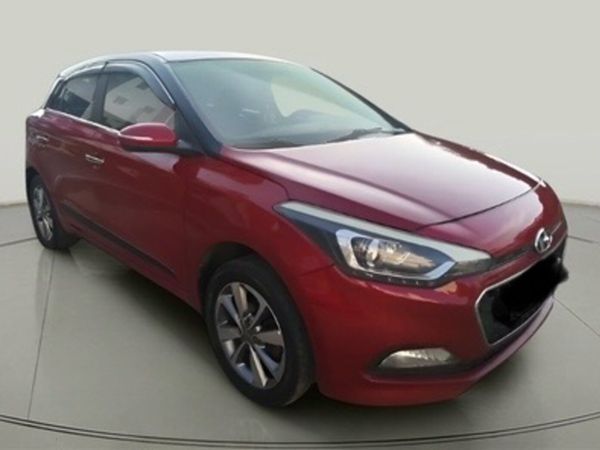 Hyundai i20 Hatchback, Petrol, 2016, Red