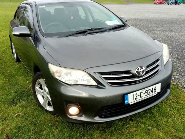 Toyota Corolla Saloon, Diesel, 2012, Grey
