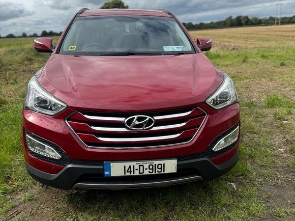 Hyundai Santa Fe SUV, Diesel, 2014, Red